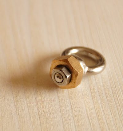 New in: DIY Ring